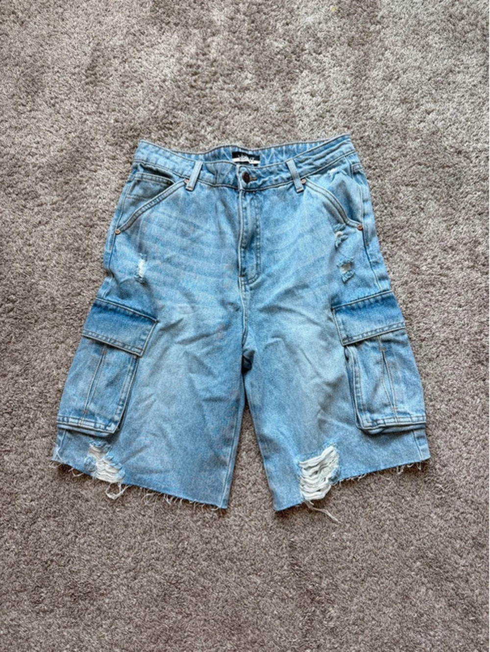 Vibrant M.I.U. Size M Baggy Jorts